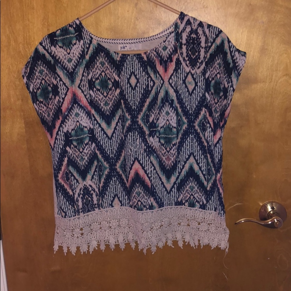 Super cute patterned top
